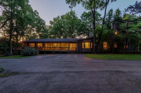 Frankfort, KY 40601,800 A S Scruggs