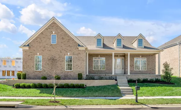 429 Weston Park, Lexington, KY 40515