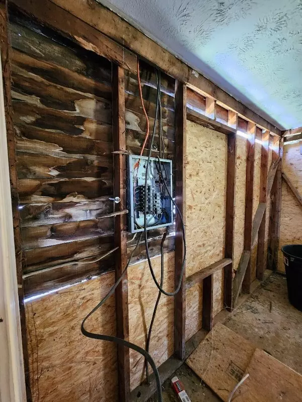 Burnside, KY 42519,108 E Antioch Avenue