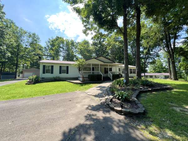 45 J Burbridge Road,  Columbia,  KY 42728