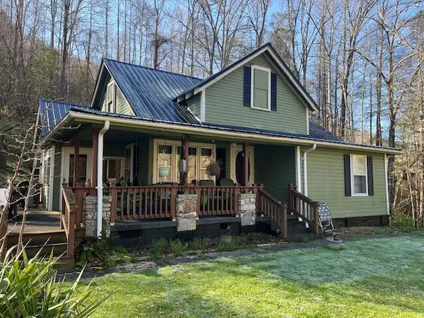 Bledsoe, KY 40810,5949 W Highway 221