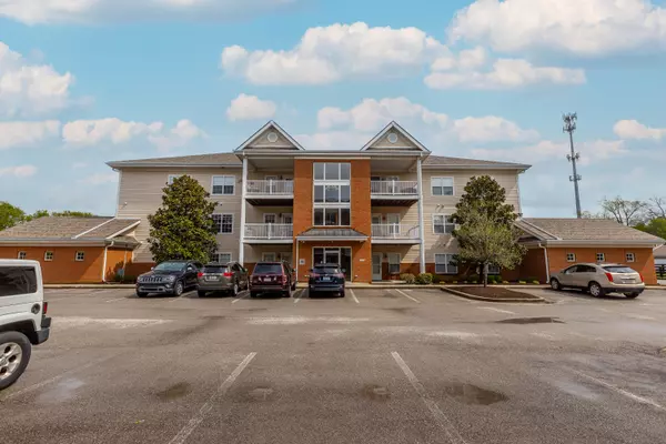 Lexington, KY 40514,4205 Reserve Road #202