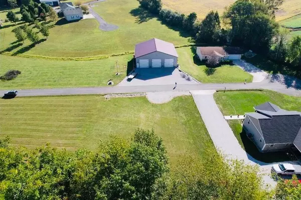 Monticello, KY 42633,134 Ligthouse Drive