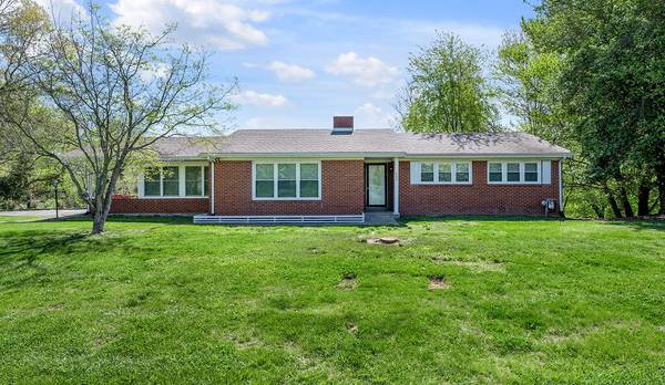 337 South Dogwood Drive, Berea, KY 40403