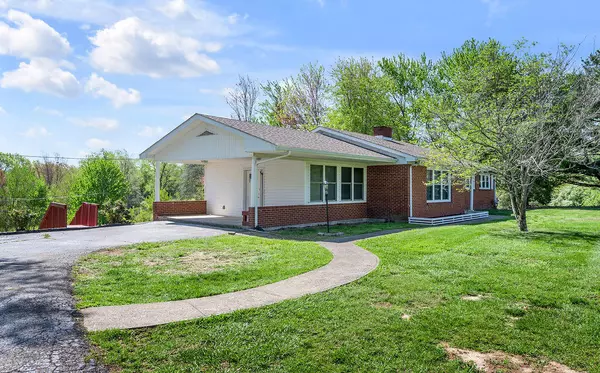 Berea, KY 40403,337 S Dogwood Drive