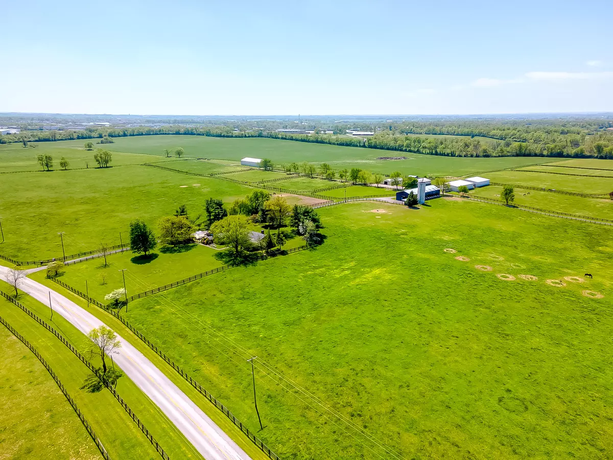 Versailles, KY 40383,1815 Clifton Road