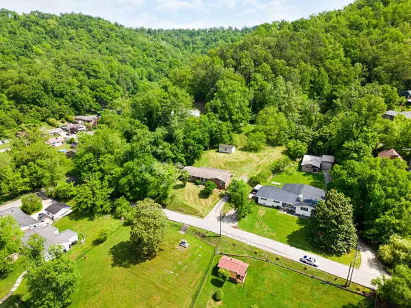 Prestonsburg, KY 41653,120 Birch Oak Lane