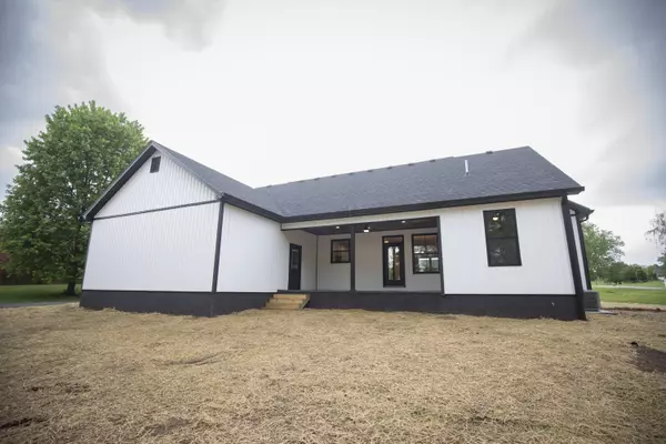 Harrodsburg, KY 40330,202 La Colline