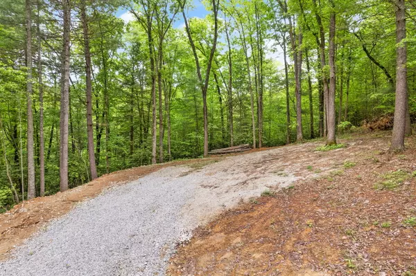 Campton, KY 41301,6 Firefly Lane