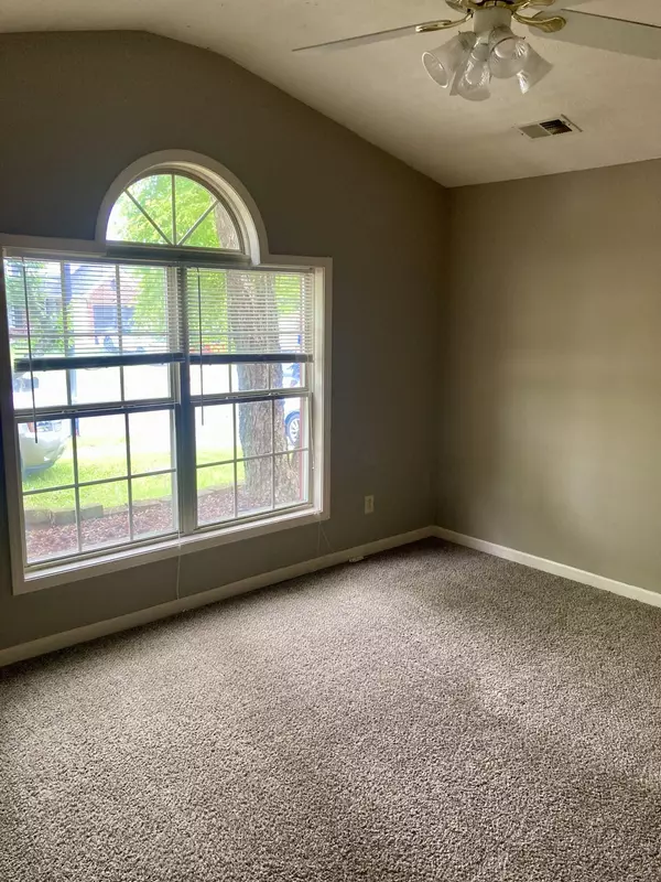 Lexington, KY 40509,1404 Pleasant Ridge Drive