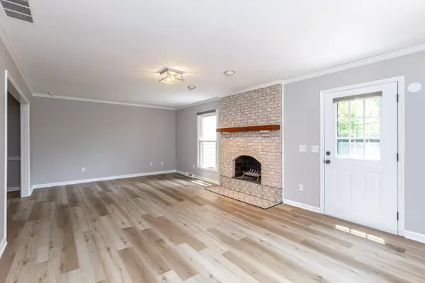 Lexington, KY 40517,1408 Ridgecrest Drive