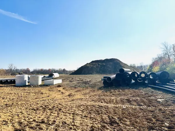 Lawrenceburg, KY 40342,1 East Court Street