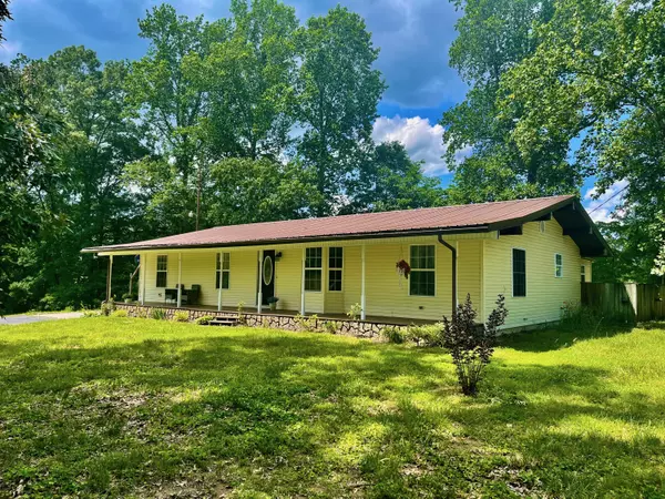 Jamestown, KY 42629,324 Fox Lane