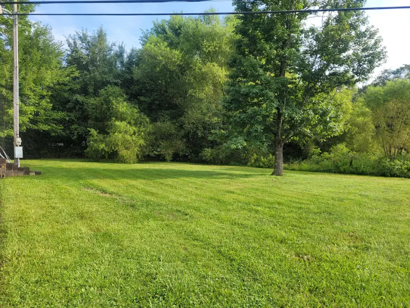 9999 Chapel Road, East Bernstadt, KY 40729