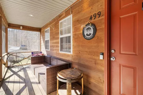 Burnside, KY 42519,499 Harmony Lane