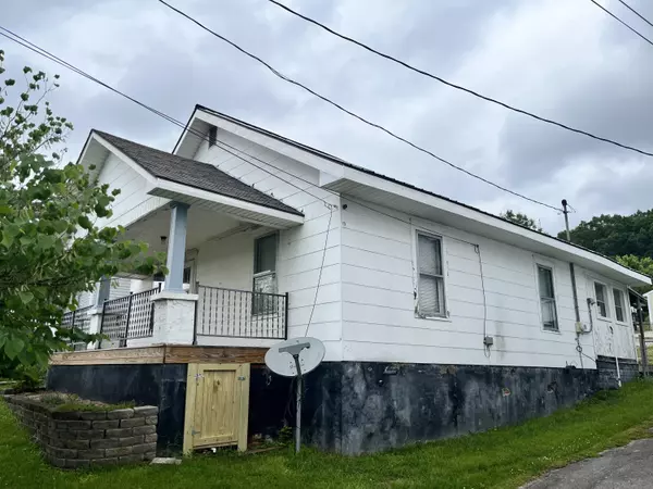 Irvine, KY 40336,507 Cantrill Street