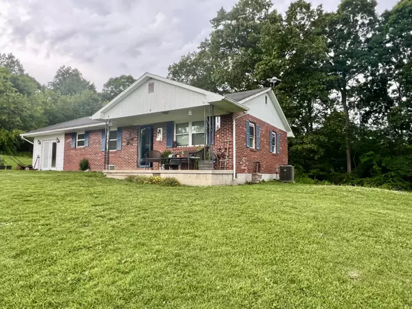 Beattyville, KY 41311,412 Bear Track Road Road