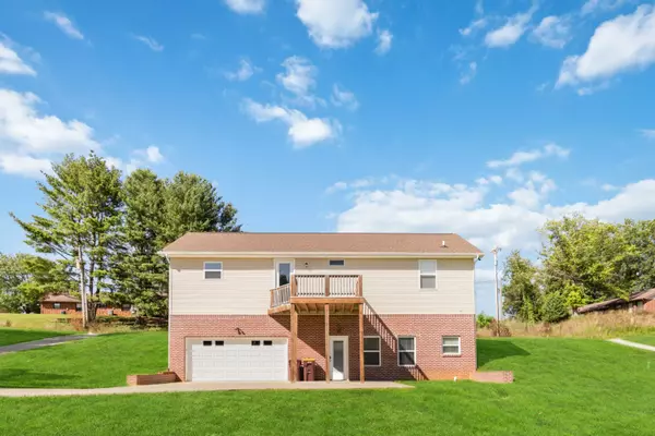 Somerset, KY 42503,135 Grand Crossing Drive