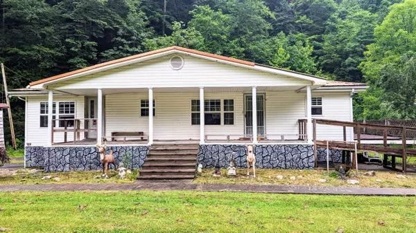 Bledsoe, KY 40810,9457 highway 421