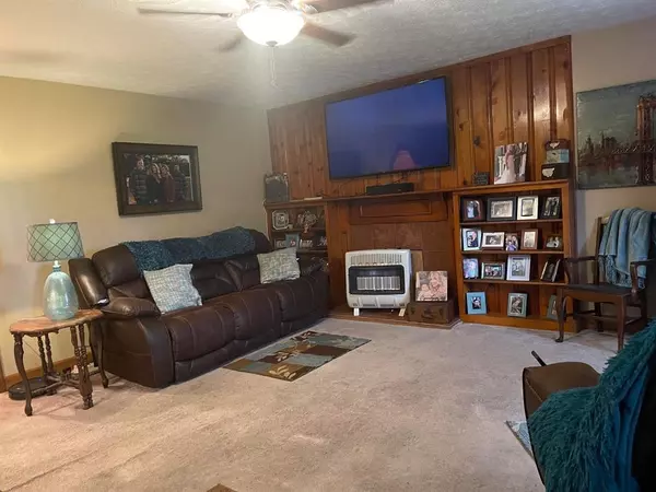 Grayson, KY 41143,1747 E Midland Trail Trail