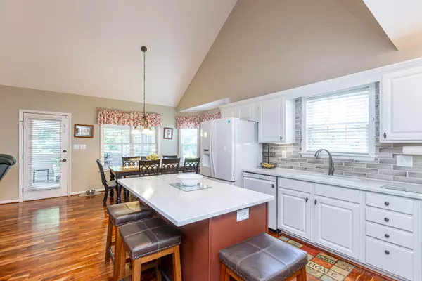 Lexington, KY 40515,4712 Forest View Court