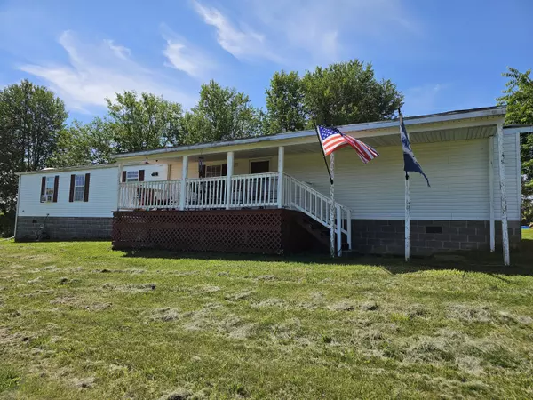 1376 Pollys Bend Road, Lancaster, KY 40444