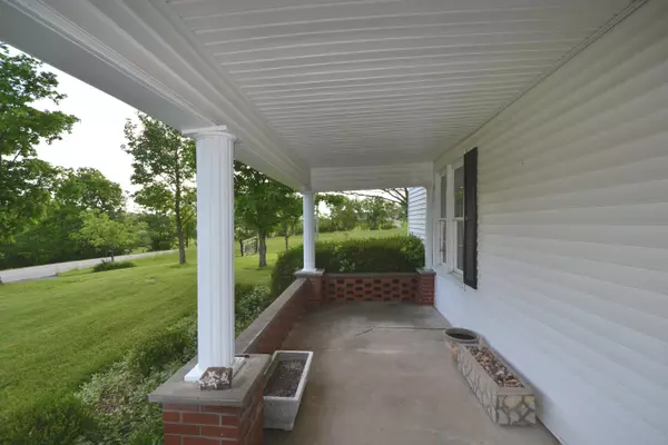 Harrodsburg, KY 40330,3865 Cornishville Road