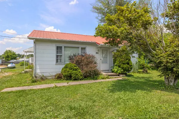 78 Holly Lane, Crab Orchard, KY 40419