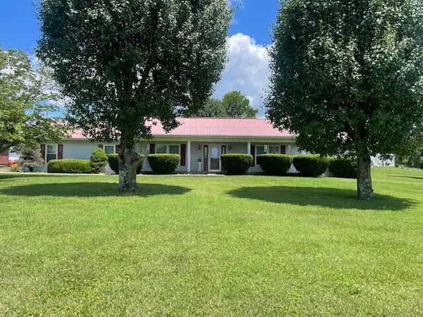 Bronston, KY 42518,360 Gibson Lane