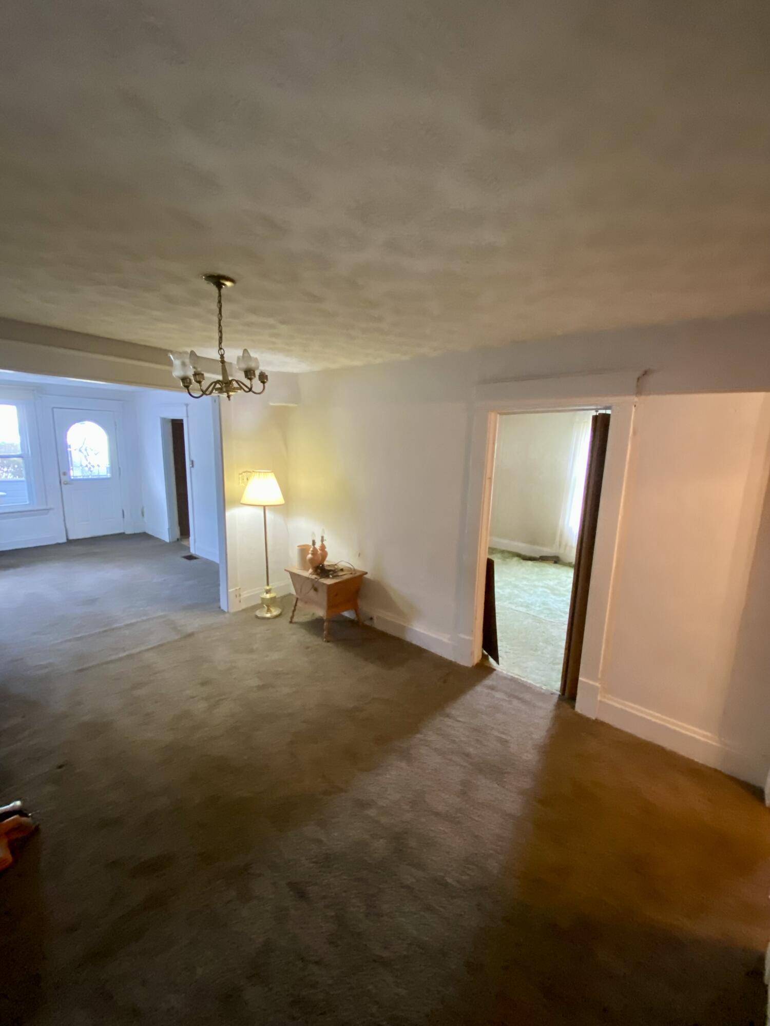 Ravenna, KY 40472,407 Poplar Street Street