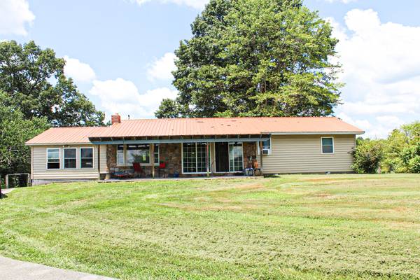 132 Bill Karr Road, Lily, KY 40740