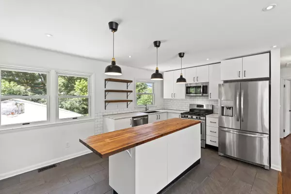 Lexington, KY 40517,1164 Venetian Way