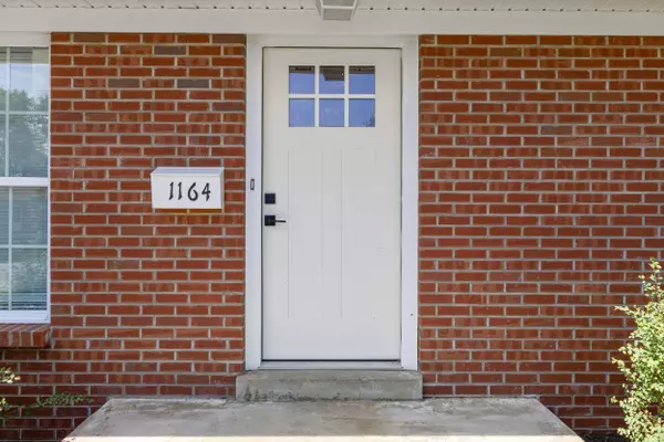 Lexington, KY 40517,1164 Venetian Way