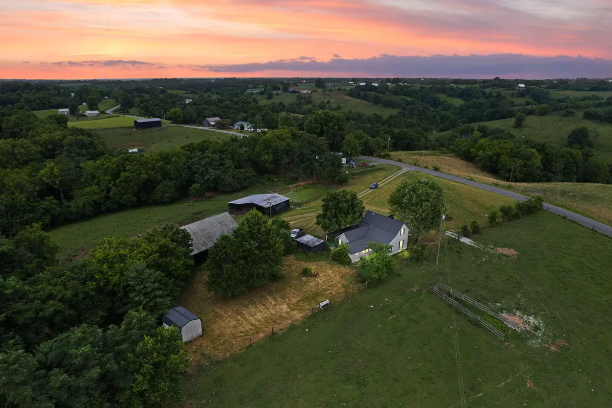 Carlisle, KY 40311,2359 Cane Run Road