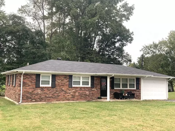 321 Shawnee Avenue, Russell Springs, KY 42642