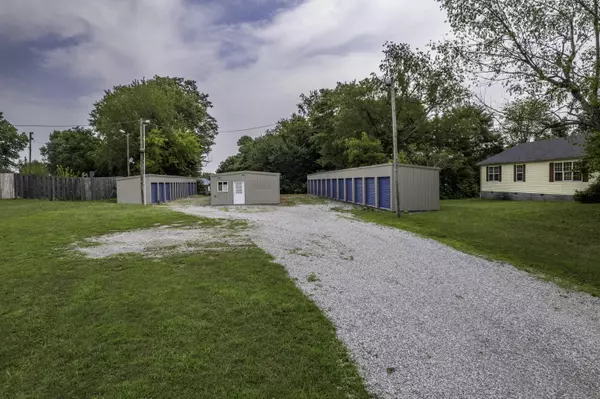 Junction City, KY 40440,390 S Lucas Street