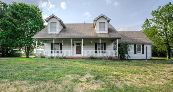 227 Oregon Road, Salvisa, KY 40372