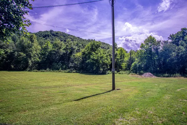 Williamsburg, KY 40769,1166 Little Wolf Creek Road