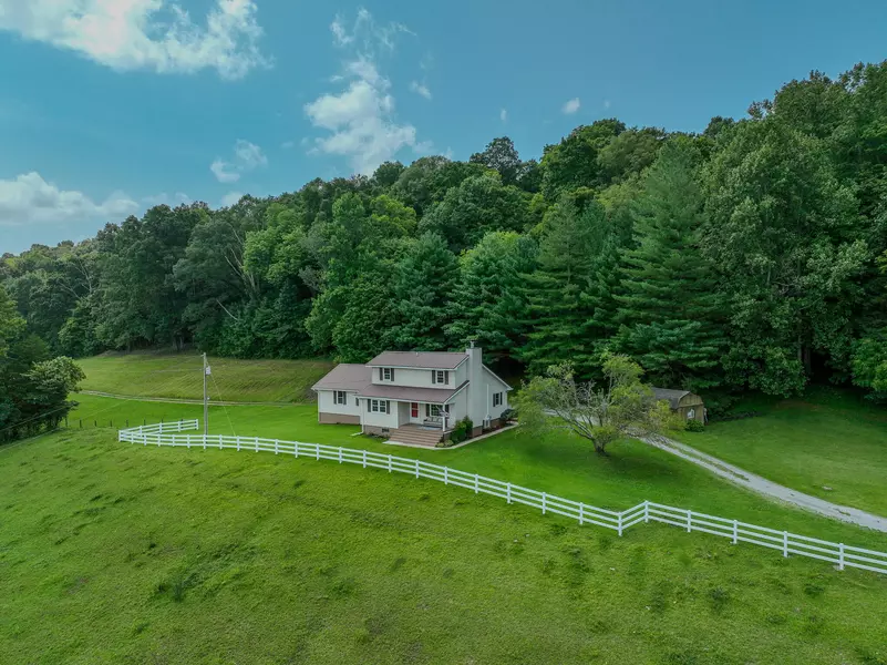 549 Dry Creek Road, Elk Horn, KY 42733