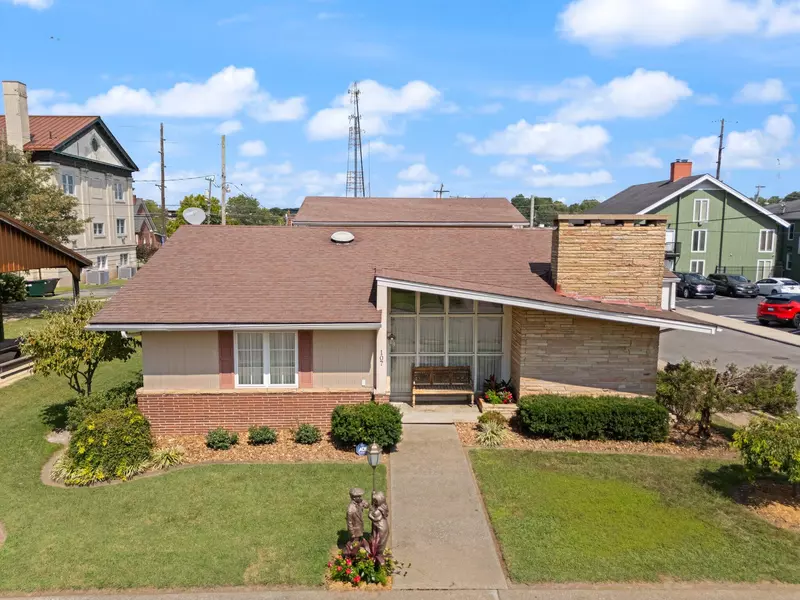 107 S Poplar Street, Corbin, KY 40701