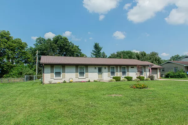 Versailles, KY 40383,170 Bayberry Road