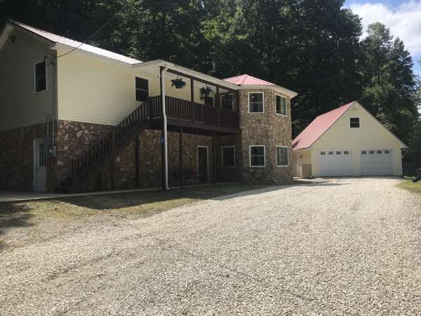 2575 Smith Branch,  Grayson,  KY 41143