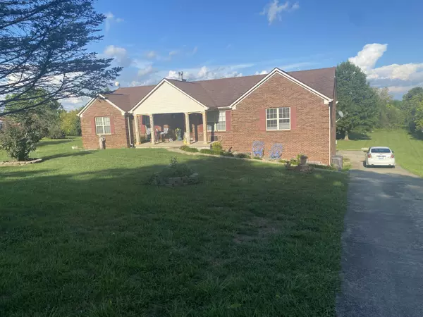 765 Oakland Lane, Harrodsburg, KY 40330