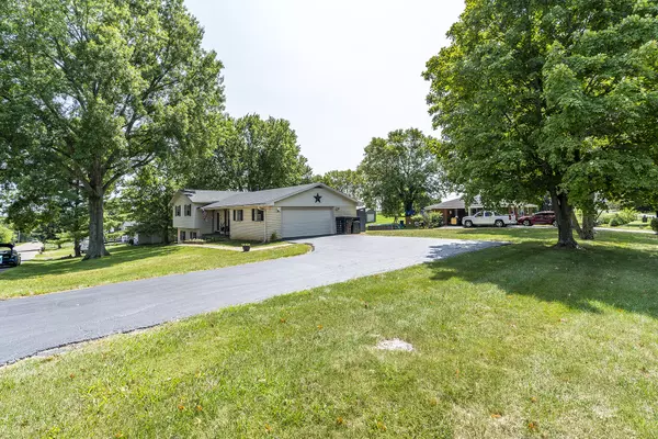 Mt Sterling, KY 40353,504 Ridgewood Lane