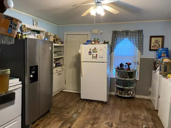 Crab Orchard, KY 40419,855 McMullin Road