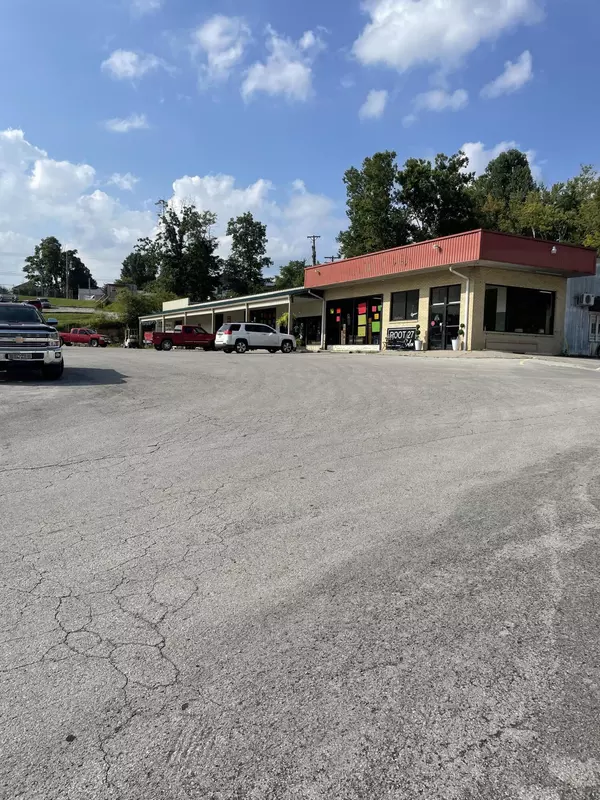 363 US-27, Whitley City, KY 42653