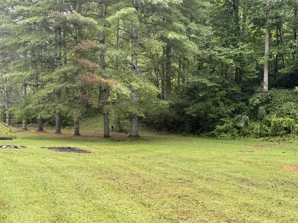 Oneida, KY 40972,303 Wagon Fork Road