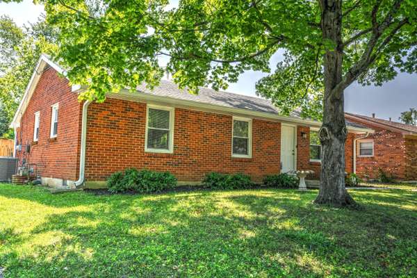 3552 King Arthur Drive, Lexington, KY 40517