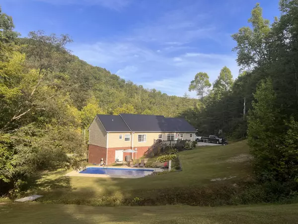 Stanton, KY 40380,725 Hatton Creek School Road