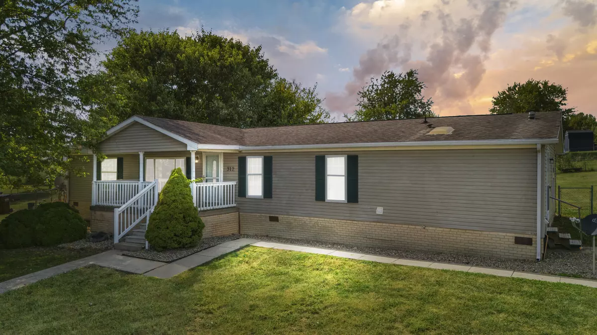 Mt Sterling, KY 40353,312 Hawthorn Court